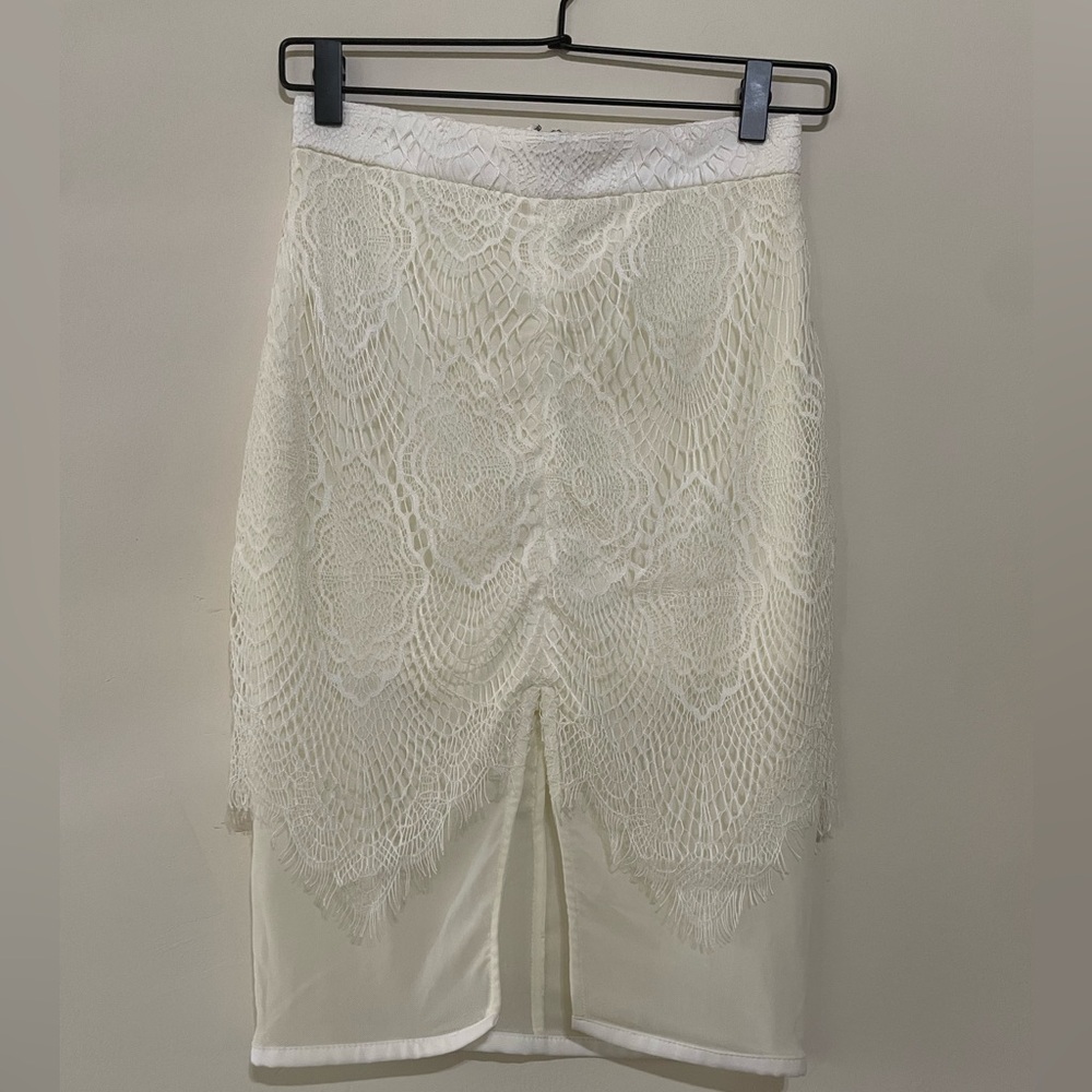 Cream Midi Pencil Skirt with Slit for Cocktail Events - Picture 2 of 5